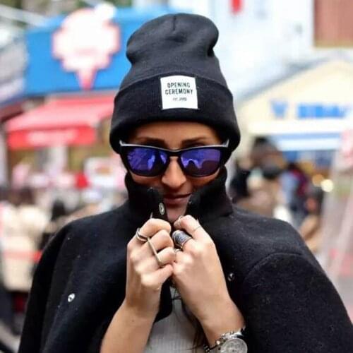 Winter Women Hat Logo Patch Bennie Hat Solid Woolen Thickened Skullies Hat Womens Knit Warm Hat Soft Casual Cap Bonnet