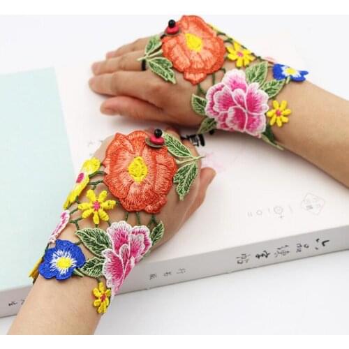 Womens vintage original hollow out fingerless flower embroidery gloves female performance dancing decoration glove R1022