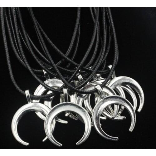 10Pcs/Lot Fashion Silver Alloy Moon Crescent Bull Ox Horn Charms Pendant Abstract Necklace for men womens jewelry