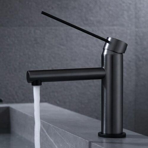 New Simple Brass Bathroom sink faucet Single handle single hole Basin mixer Tap Cold hot water High Quality bathroom Faucet