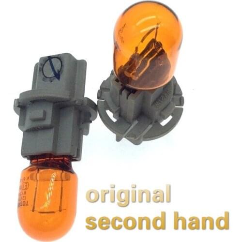 2pcs original used second hand for Toyota Camry corolla levin headlight turn signal light width lamp tail bulb brake lamp holder