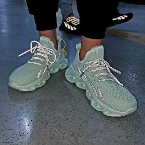 Light Unisex Casual Shoes Tenis Male Trainers Lace-Up Blade Sneakers Women Air Mesh High Top Shoes Men Outdoor Walking Footwear