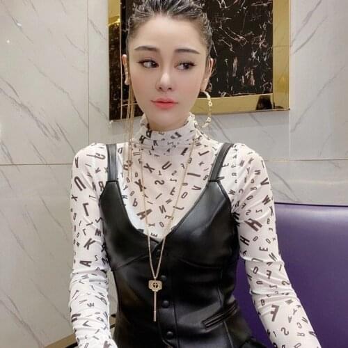 PU Washed Leather Waistcoat Wearing Womens Autumn and Winter 2021 Korean Version Was Thin V-neck Sleeveless Waistcoat Vest Vest