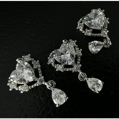 5pcs/pack Korea luxury Zircon Heart Nail Art Accessories Alloy Glitter Rhinestone Nail Parts Charm Jewelry Nail Deco Supplies