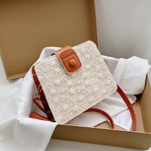 2021 Spring and Summer New Beach Woven Handbags Retro Style Small Square Bag Straw Woven Shoulder Bag Fashion Messenger