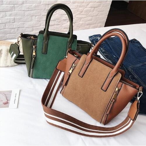 Womens premium texture luxury shoulder bag 2021 new fashion designer pure color large-capacity handbag all-match messenger bag