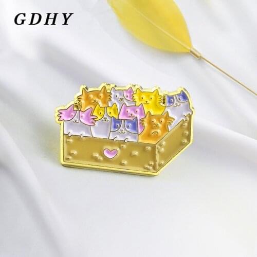 GDHY Cute Cat Is In The Box Brooch Cute Nine kittens In A Box Animal Interest Enamel Pin Backpack Collar For Kid Friends Jewelry