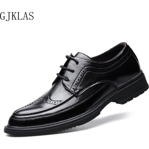Men Shoes Genuine Leather Lace Up Office Business Shoes Formal Brogue Pointed Toe Oxfords Wedding Shoes High Quality Thick Sole