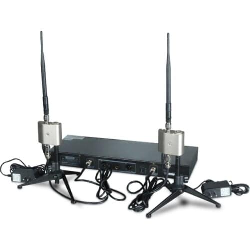 DC9V 600MA Hk-818 One With Two Wireless Microphone Signal Antenna Amplifier Stage Enhanced 500 Meters use stage outdoor campus