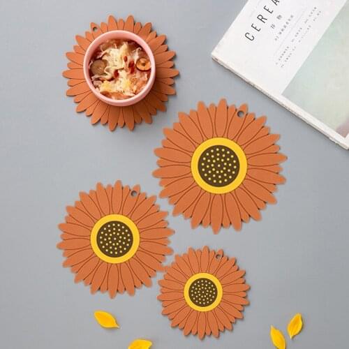 Sunflower Cup Holder Drink Coasters Anti-Scalding Cup Coasters Heat Resistant Rubber Mat Non-Slip Pot Holder Table Placemat