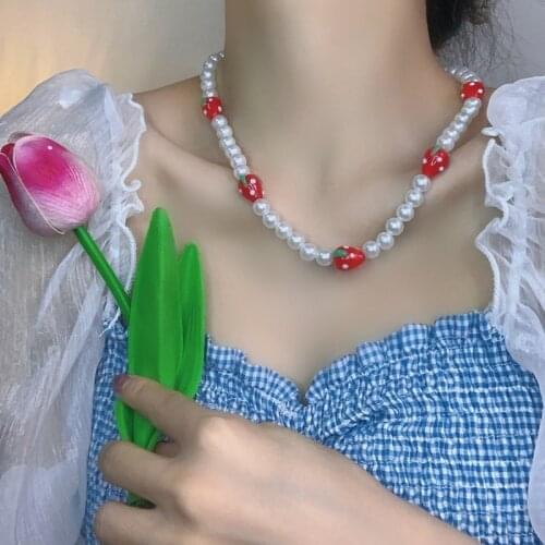 VSnow Statement Sweet Red Glazed Strawberry Pearl Chokers Necklace for Women Beaded Summer Polka Dot Green Leaf Necklace Jewelry