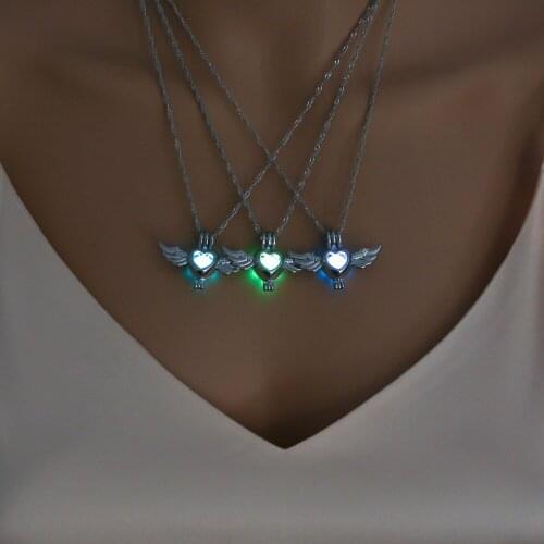 Glow in the Dark Necklace Jewelry with Silver Color Angel Wing Shaped Glowing Locket Pendant Necklace for Christmas Gift