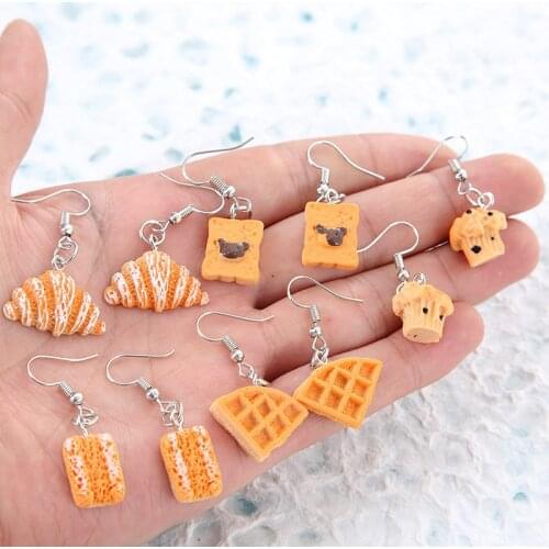 1 Pair Personality Creative Intersting Baking Cake Earrings Girl Gift Fashion Resin Simulation Bread Earrings For Women E312