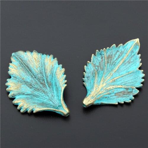2pcs Verdigris Patina Zinc Alloy Leaves Pendants Charms For Necklace DIY Jewelry Findings A2649