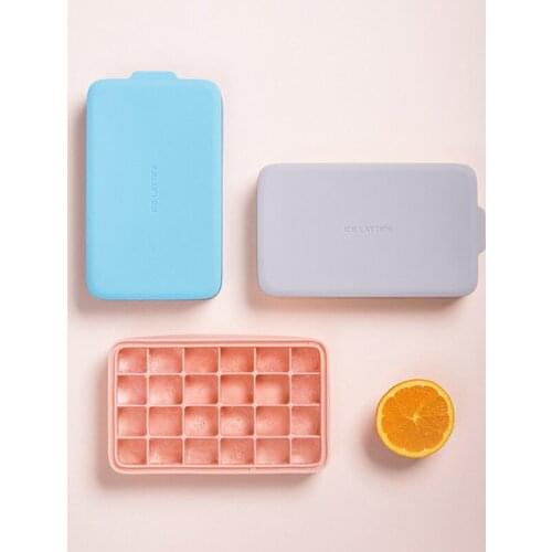 Silicone Ice Tray Ice Box With Lid To Make Homemade Ice Hockey Household Small Quick-freezer Refrigerator Ice Cube Mold