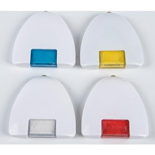 1Pcs Plastic Triangular Chalk Wheel Tailors Chalk Sewing Clothes Markers Accessories DIY Sewing Tools 6X6cm