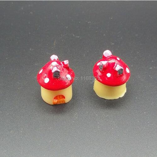 1pcs/lot Resin lovely red mushroom house 18mm Ornaments Micro landscape Ornaments Creative Home Gardening Decorations A007-5