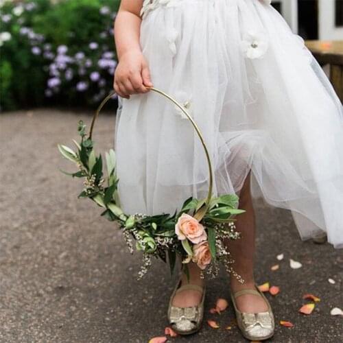 Metal Ring Flower Wreath Garland Weeding Decoration for Weddings Bridal Shower Home Party Decoration Catcher Hoops