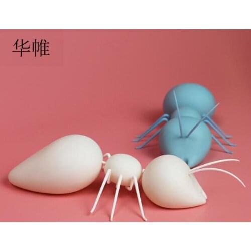 Modern Mini Ant Statue Abstract Animal Sculpture Outdoor Figurine Home Decorations Photography Display Plastic Props