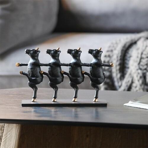 Creativity Modern Five Cows Standing Side By Side Figurines Statue Black Modeling Metal Crafts Decoration Desktop Furnishings