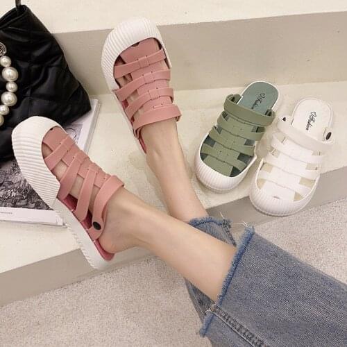 2021 summer new semi slippers Korean non slip beach hole shoes wear fashion sandals for women