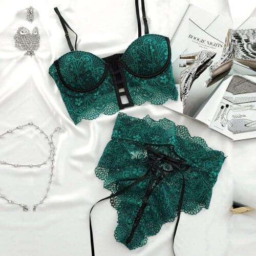 Women Sexy Lace Wireless Bra Brief Sets Hollow Out Bandage Bra Thong Suit Ladies Lingerie Underwear Set нижнее белье для женщин