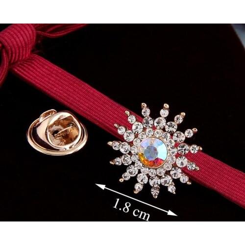 Adorable Pretty Small Flower Crystal Rhinestone Silver-color Brooches for Women Brooch Pins Jewelry