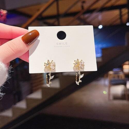 Silver Needle Flower Zircon Ultra Flash Micro Inlaid Female 2021 Vintage Wholesale Earring for Women Girls European Wedding