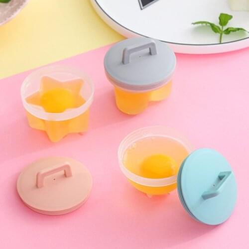 4 Pcs/Set Practical Cute Egg Boiler Plastic Egg Poacher Set Kitchen Egg Cooker Tools Egg Mold Form with Lid Brush Pancake Maker