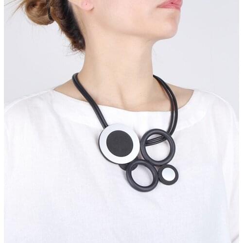 YD&YDBZ Metal Circle Choker Necklaces For Women Punk Big Pendant Rubber Statement Necklace Clothes Jewelry Accessories Chain