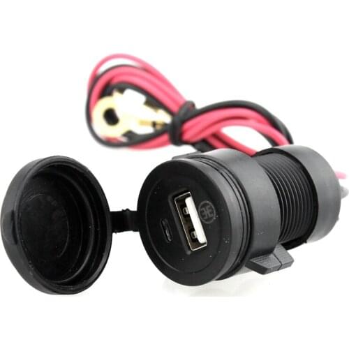 New Black Universal USB 12V In Car Socket Lighter Power Charger Adapter