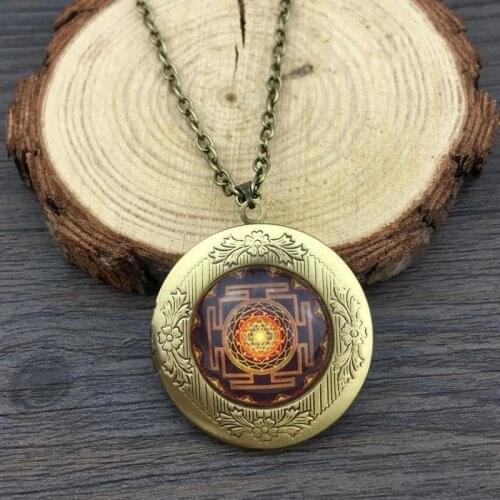 Sacred Sri Yantra Locket Pendant Necklace Steampunk Sacred Geometry Sri Yantra locket Pocket Watch pendant Jewelry