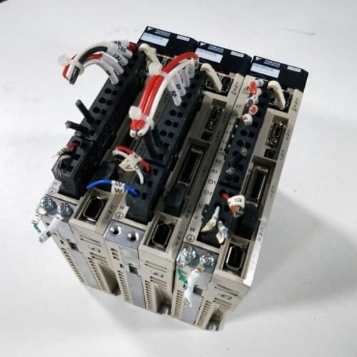 SGDV-R70A11B SERVO DRIVER, used in good condition . 80% appearance new , good working , free shipping