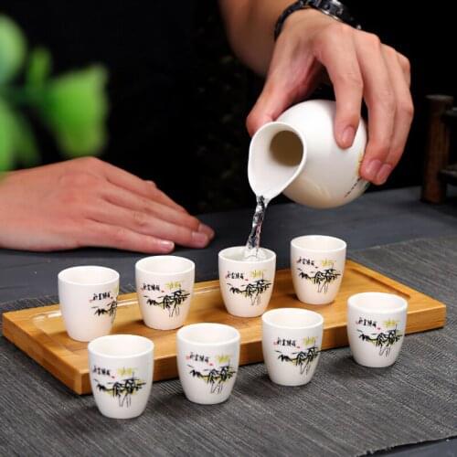 Ceramics Wine Set Drinkware 250ML Sake 1 Pot 8 Cup Japanese Flower Gift Box Home Kitchen Bar Decoration Supplies Water Ware