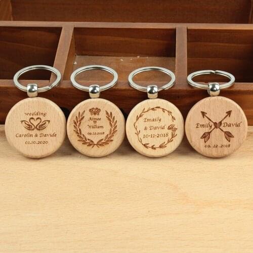 10pcs Personalized wedding Wood Keychain Engraved Wood Key chain Rustic wedding favors and gifts for guests wedding souvenirs