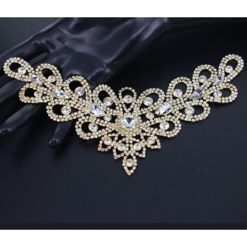 Handmade Beaded Sequin Bling Sew On Neckline Rhinestone Crystal Trim Bridal Applique Design Patch Sewing for Wedding Dresses DIY