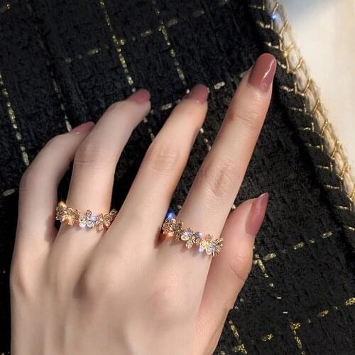 Elegant Crystal Flower Ring Korean Luxury Shiny Zircon Adjustable Open Rings for Women Fashion Wedding Jewelry Best Gift