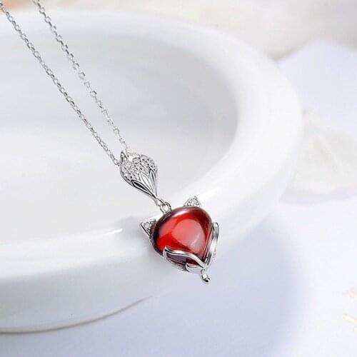 Titanium Steel Retro Fox Pendant Blessing Luck Pendant Fashion Lady Party Jewelry Wealth Necklace Valentines Day Gift