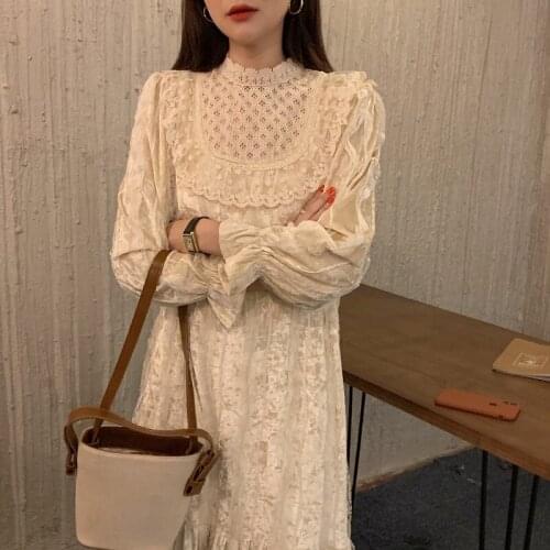 Women Spring Autumn Vintage Lace Patchwork Long Velvet Fishtail Dress Beige Flower Hollow Out Midi Dresses Full Sleeve