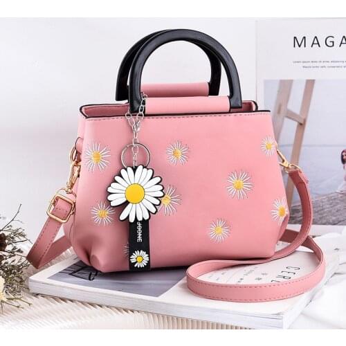 Womens handbags four seasons 2020 western style small bags female popular new fashion ins wild daisy shoulder messenger bag 538