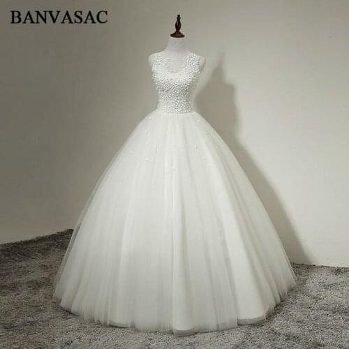 BANVASAC 2017 New Beadings O Neck Wedding Dresses Elegant Sleeveless Satin Lace Embroidery Tank Bridal Ball Gowns