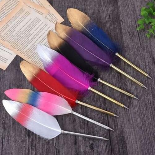 1Pc Gold Powder Pens Cute Feather Ballpoint Pen Novelty Plush Ball Pens for Writing Gel Pens School Office Supplies Stationery