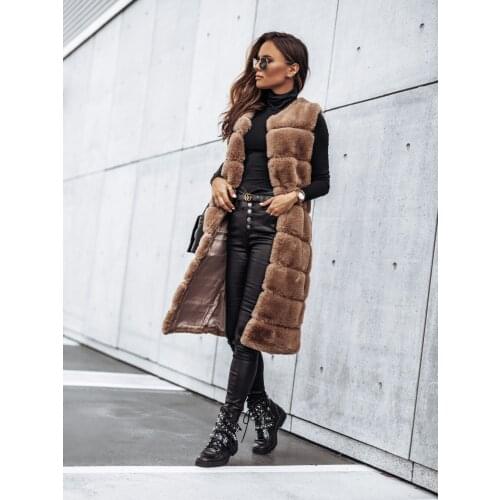 2021 long fur coat with round collar in autumn and winter