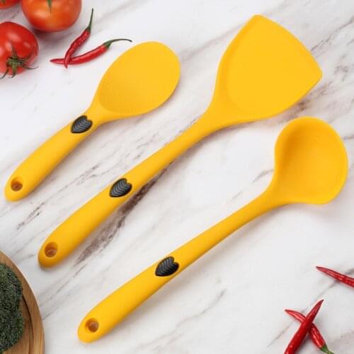 1 Set 3 Pcs Yellow Heart Shape Silicone Non-Stick Cookware Soup Ladle Spatula Kitchen Tools