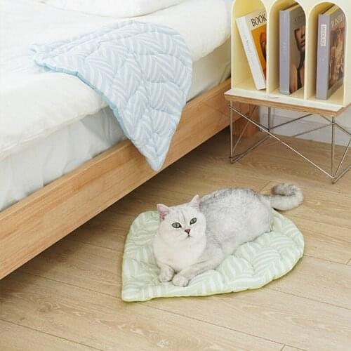 Summer Cool Feeling Dog bed Fashion Dog mat Breathable Household Pet Sofa For Medium And Large Dogs Products Puppies Cat Mat