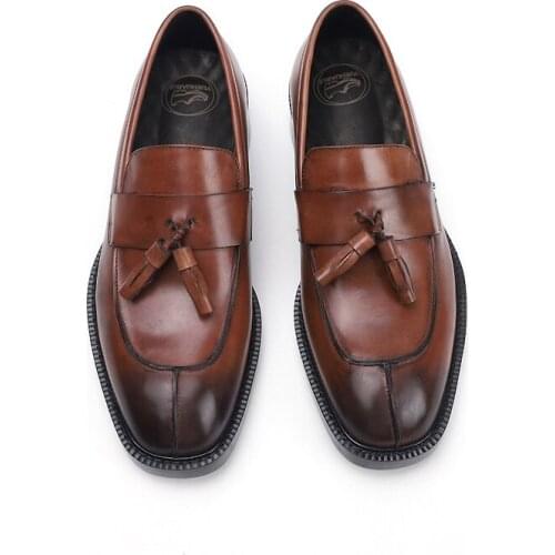 Retro mens shoes summer 2020 British style Brock handmade leather shoes one pedal lazy foot loafers men