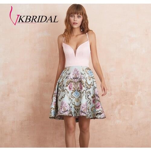 VKBRIDAL 2019 Spaghetti Straps Short Prom Dresses Girls Homecoming Graduation Party Gowns with Strappy Back