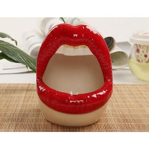 Ceramic Ashtray Cute Cartoon Ashtray Lips Creative Personality Trendy Mouth Fashion Home Mini Send Boyfriend Gift Cigarett