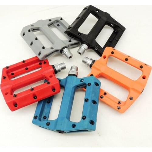 Mountain bike high-strength nylon fiber bearing pedals Colorful track bike widened non-slip bearing pedals