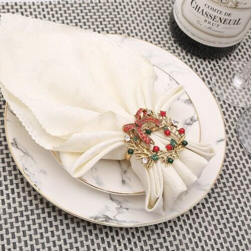 6PCS/Metal Christmas wreath napkin ring table decoration ornaments for Christmas family hotels, weddings and other gatherings